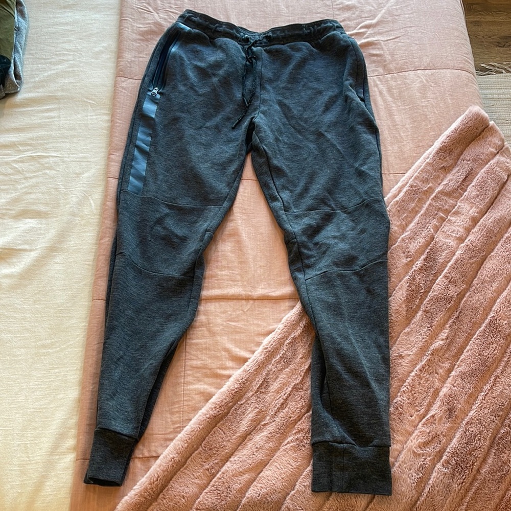 Men’s joggers